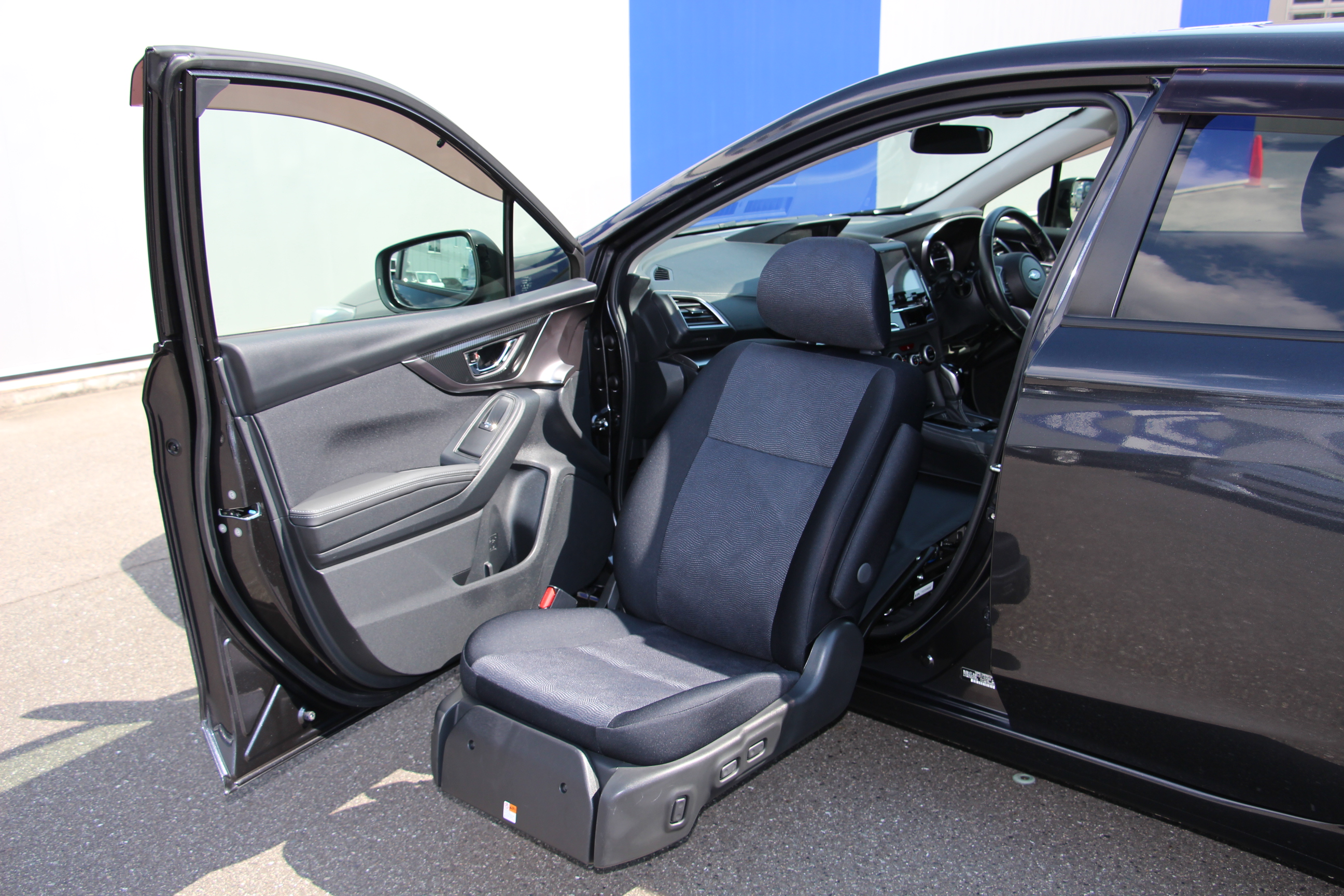 Subaruの福祉車両トランスケア ウイングシート搭載の インプレッサsport が入荷しました 広島スバル株式会社
